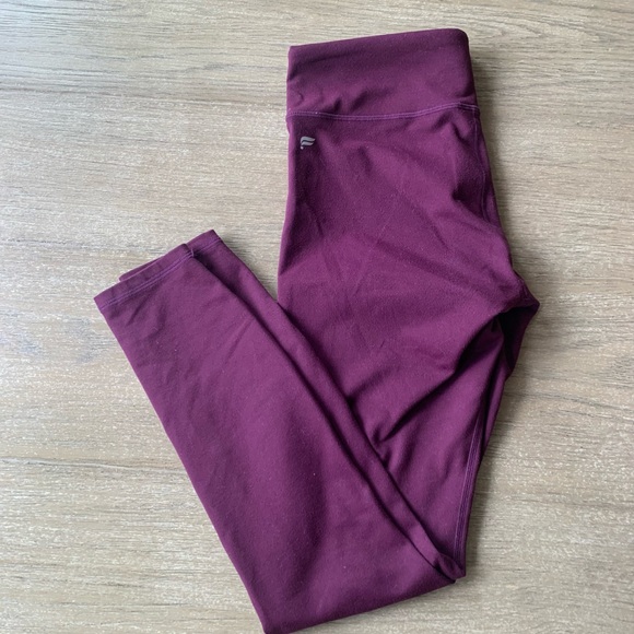 Fabletics define mid rise Capri leggings - Picture 4 of 11